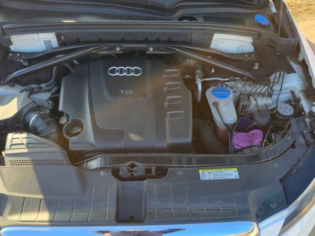 Белый Ауди Ку 5, объемом двигателя 2 л и пробегом 212 тыс. км за 16000 $, фото 17 на Automoto.ua