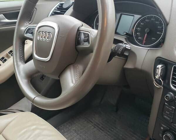 Белый Ауди Ку 5, объемом двигателя 1.98 л и пробегом 185 тыс. км за 12700 $, фото 13 на Automoto.ua