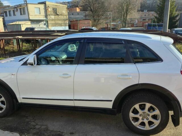 Белый Ауди Ку 5, объемом двигателя 2 л и пробегом 212 тыс. км за 16000 $, фото 5 на Automoto.ua