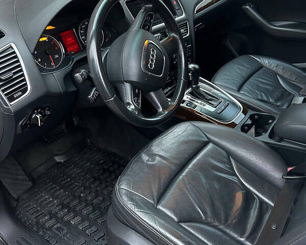 Белый Ауди Ку 5, объемом двигателя 1.98 л и пробегом 297 тыс. км за 13000 $, фото 3 на Automoto.ua