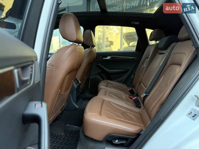 Белый Ауди Ку 5, объемом двигателя 1.98 л и пробегом 270 тыс. км за 12700 $, фото 18 на Automoto.ua