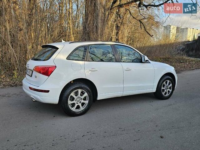 Белый Ауди Ку 5, объемом двигателя 1.98 л и пробегом 200 тыс. км за 8500 $, фото 5 на Automoto.ua