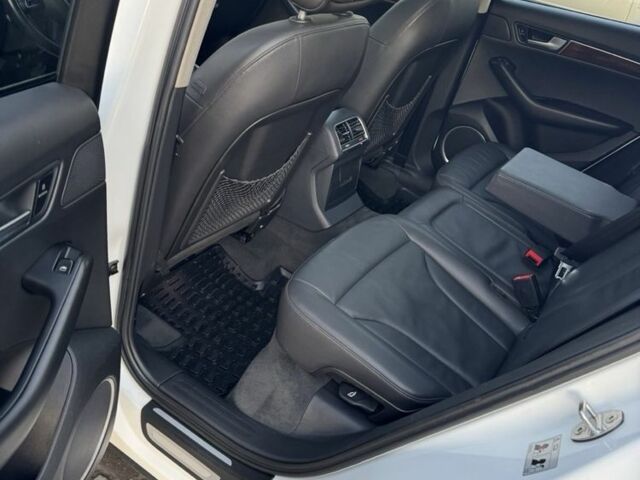 Белый Ауди Ку 5, объемом двигателя 2 л и пробегом 240 тыс. км за 12000 $, фото 7 на Automoto.ua