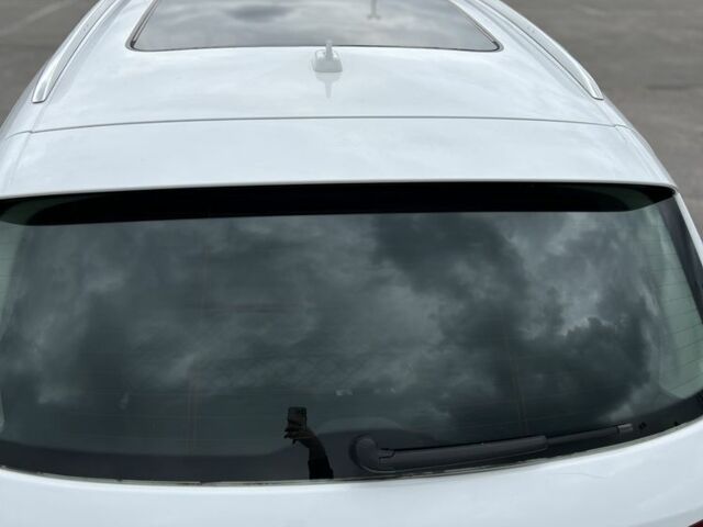 Белый Ауди Ку 5, объемом двигателя 2 л и пробегом 220 тыс. км за 14300 $, фото 4 на Automoto.ua