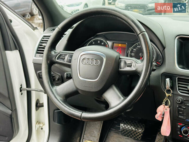 Білий Ауді Ку 5, об'ємом двигуна 1.98 л та пробігом 272 тис. км за 14700 $, фото 20 на Automoto.ua