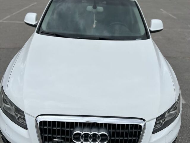 Белый Ауди Ку 5, объемом двигателя 2 л и пробегом 220 тыс. км за 14300 $, фото 3 на Automoto.ua