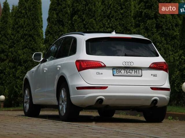 Білий Ауді Ку 5, об'ємом двигуна 2 л та пробігом 263 тис. км за 10950 $, фото 7 на Automoto.ua