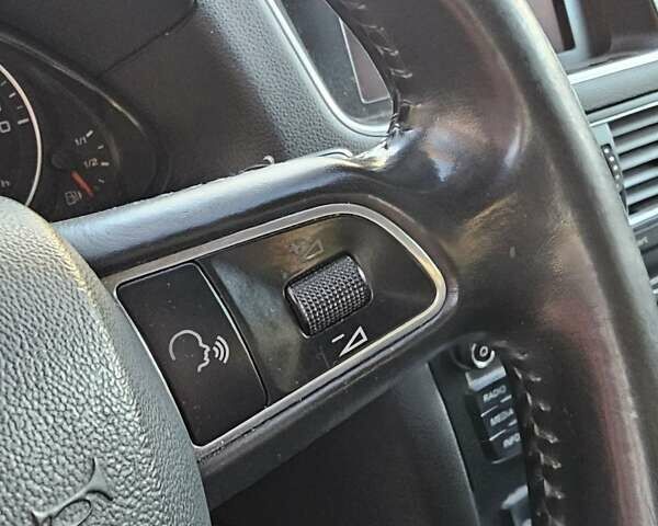 Белый Ауди Ку 5, объемом двигателя 1.98 л и пробегом 200 тыс. км за 8500 $, фото 17 на Automoto.ua