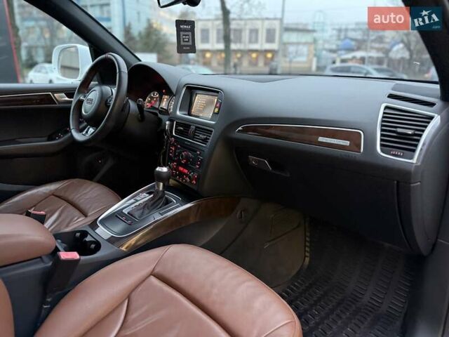 Белый Ауди Ку 5, объемом двигателя 1.98 л и пробегом 270 тыс. км за 12700 $, фото 13 на Automoto.ua