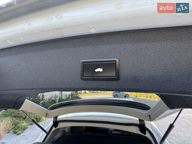 Белый Ауди Ку 5, объемом двигателя 2 л и пробегом 169 тыс. км за 11600 $, фото 24 на Automoto.ua