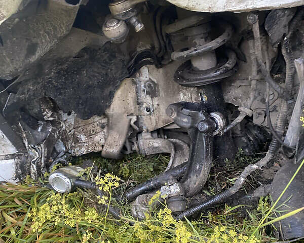 Белый Ауди Ку 5, объемом двигателя 1.97 л и пробегом 360 тыс. км за 10000 $, фото 2 на Automoto.ua