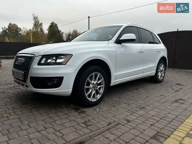 Белый Ауди Ку 5, объемом двигателя 1.98 л и пробегом 297 тыс. км за 13000 $, фото 1 на Automoto.ua