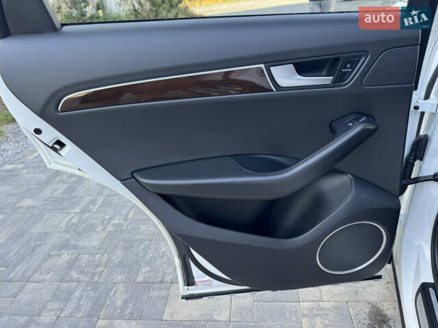 Белый Ауди Ку 5, объемом двигателя 2 л и пробегом 169 тыс. км за 11600 $, фото 13 на Automoto.ua