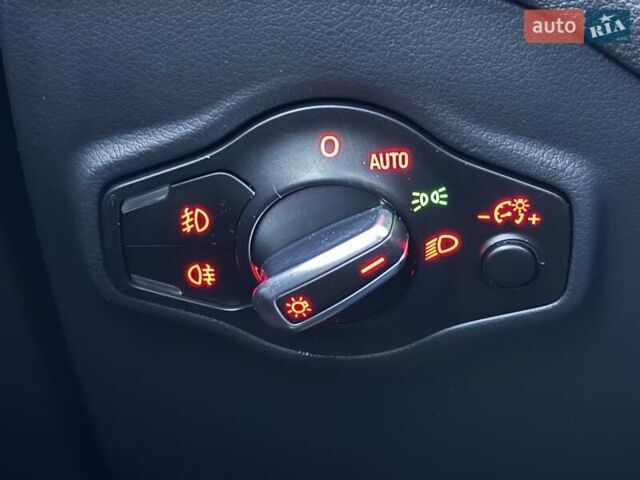 Белый Ауди Ку 5, объемом двигателя 1.98 л и пробегом 270 тыс. км за 12700 $, фото 25 на Automoto.ua