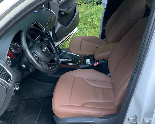 Белый Ауди Ку 5, объемом двигателя 1.98 л и пробегом 248 тыс. км за 12500 $, фото 12 на Automoto.ua