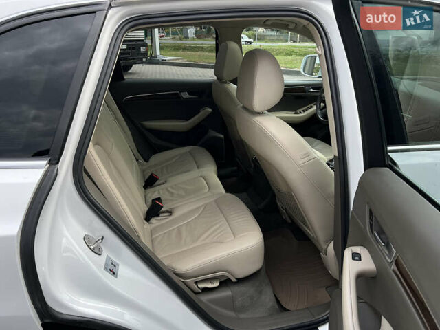 Белый Ауди Ку 5, объемом двигателя 1.98 л и пробегом 140 тыс. км за 12500 $, фото 20 на Automoto.ua