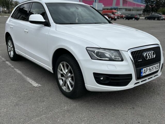 Белый Ауди Ку 5, объемом двигателя 2 л и пробегом 220 тыс. км за 14300 $, фото 1 на Automoto.ua