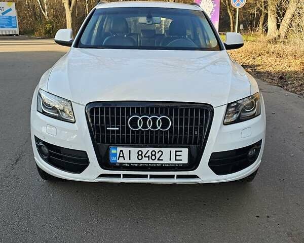 Белый Ауди Ку 5, объемом двигателя 1.98 л и пробегом 200 тыс. км за 8500 $, фото 1 на Automoto.ua