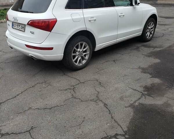 Белый Ауди Ку 5, объемом двигателя 1.98 л и пробегом 185 тыс. км за 12700 $, фото 5 на Automoto.ua