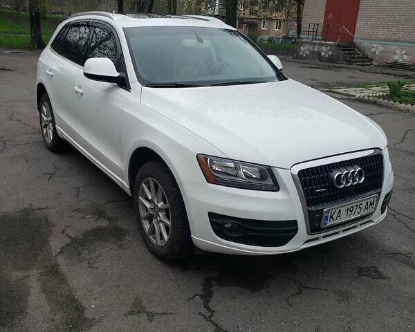 Белый Ауди Ку 5, объемом двигателя 1.98 л и пробегом 185 тыс. км за 12700 $, фото 4 на Automoto.ua