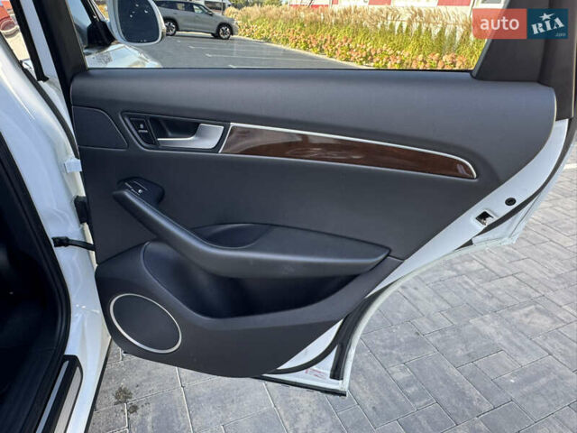 Белый Ауди Ку 5, объемом двигателя 2 л и пробегом 169 тыс. км за 11600 $, фото 15 на Automoto.ua