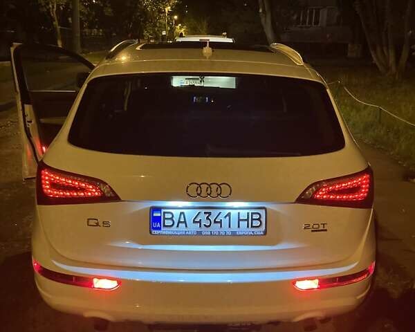 Белый Ауди Ку 5, объемом двигателя 1.98 л и пробегом 152 тыс. км за 14000 $, фото 3 на Automoto.ua