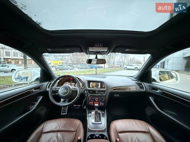 Белый Ауди Ку 5, объемом двигателя 1.98 л и пробегом 270 тыс. км за 12700 $, фото 9 на Automoto.ua