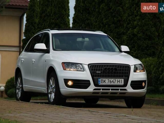Білий Ауді Ку 5, об'ємом двигуна 2 л та пробігом 263 тис. км за 10950 $, фото 2 на Automoto.ua