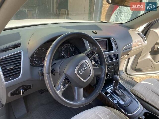 Белый Ауди Ку 5, объемом двигателя 2 л и пробегом 180 тыс. км за 14950 $, фото 9 на Automoto.ua