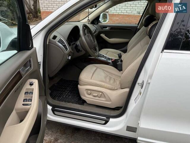 Белый Ауди Ку 5, объемом двигателя 1.98 л и пробегом 223 тыс. км за 11200 $, фото 9 на Automoto.ua