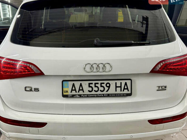 Белый Ауди Ку 5, объемом двигателя 2 л и пробегом 183 тыс. км за 17999 $, фото 5 на Automoto.ua