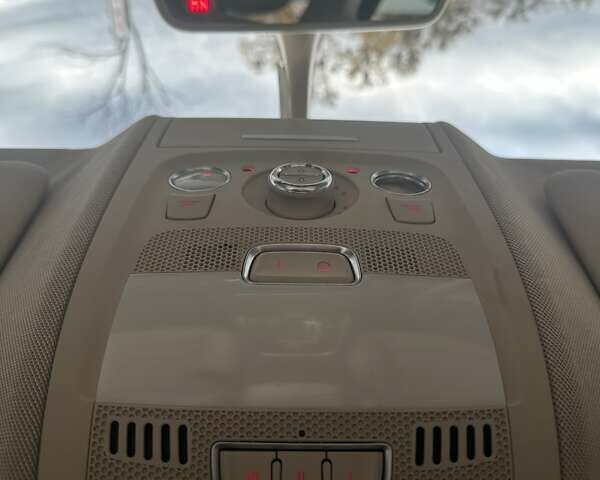 Ауди Ку 5 2011 в Буче на Automoto.ua Белый Ауди Ку 5, объемом двигателя 2 л и пробегом 222 тыс. км за 12950 $, фото 29 на Automoto.ua