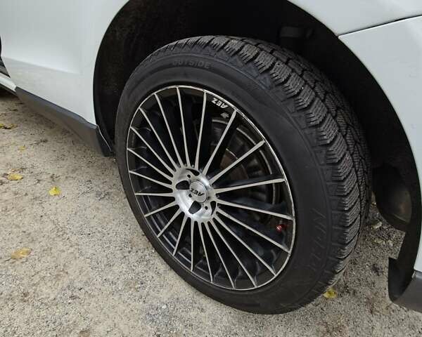 Белый Ауди Ку 5, объемом двигателя 2.97 л и пробегом 238 тыс. км за 14200 $, фото 16 на Automoto.ua