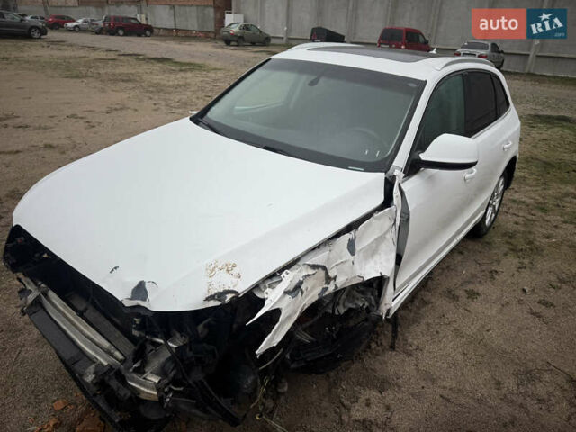 Белый Ауди Ку 5, объемом двигателя 1.98 л и пробегом 220 тыс. км за 7300 $, фото 30 на Automoto.ua