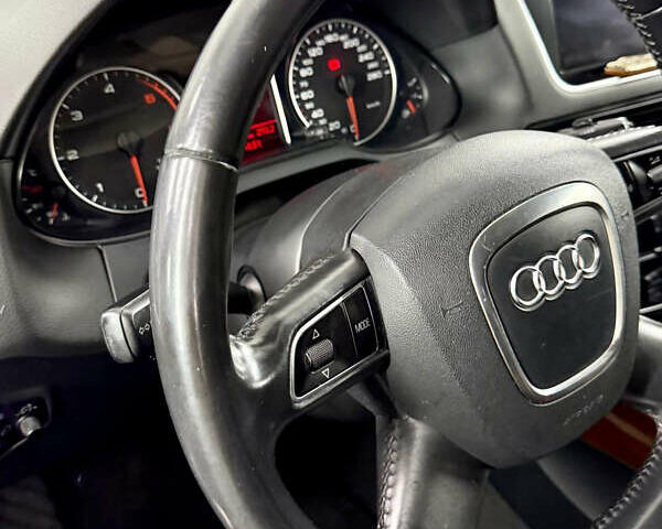 Белый Ауди Ку 5, объемом двигателя 2 л и пробегом 183 тыс. км за 17999 $, фото 12 на Automoto.ua