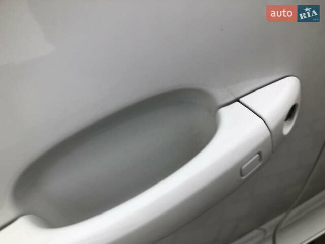 Белый Ауди Ку 5, объемом двигателя 0 л и пробегом 340 тыс. км за 14500 $, фото 26 на Automoto.ua