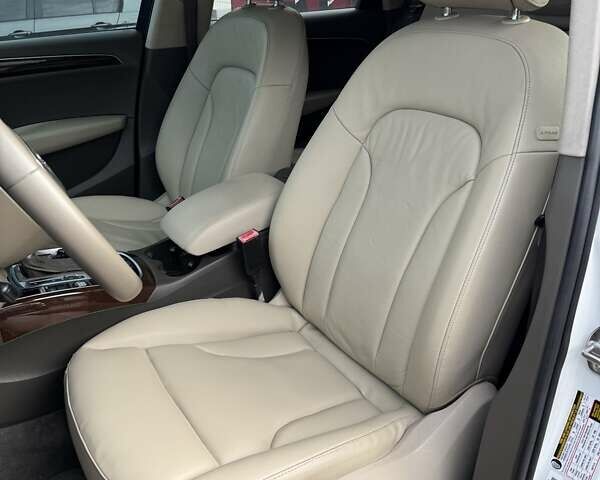 Белый Ауди Ку 5, объемом двигателя 2 л и пробегом 222 тыс. км за 13100 $, фото 23 на Automoto.ua