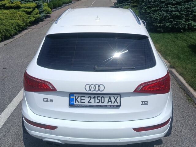 Білий Ауді Ку 5, об'ємом двигуна 2 л та пробігом 228 тис. км за 15000 $, фото 4 на Automoto.ua