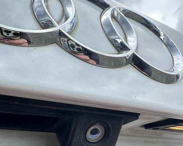 Ауди Ку 5 2011 в Буче на Automoto.ua Белый Ауди Ку 5, объемом двигателя 2 л и пробегом 222 тыс. км за 12950 $, фото 10 на Automoto.ua