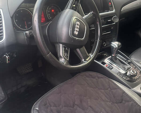 Белый Ауди Ку 5, объемом двигателя 1.97 л и пробегом 370 тыс. км за 15300 $, фото 5 на Automoto.ua