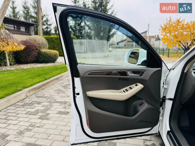 Белый Ауди Ку 5, объемом двигателя 1.98 л и пробегом 225 тыс. км за 12500 $, фото 13 на Automoto.ua