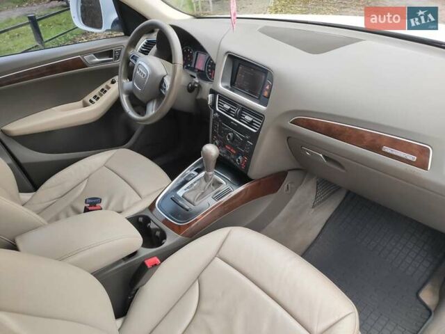 Белый Ауди Ку 5, объемом двигателя 1.98 л и пробегом 192 тыс. км за 10700 $, фото 23 на Automoto.ua