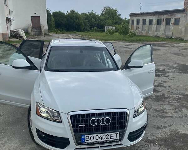Білий Ауді Ку 5, об'ємом двигуна 2 л та пробігом 76 тис. км за 14000 $, фото 5 на Automoto.ua