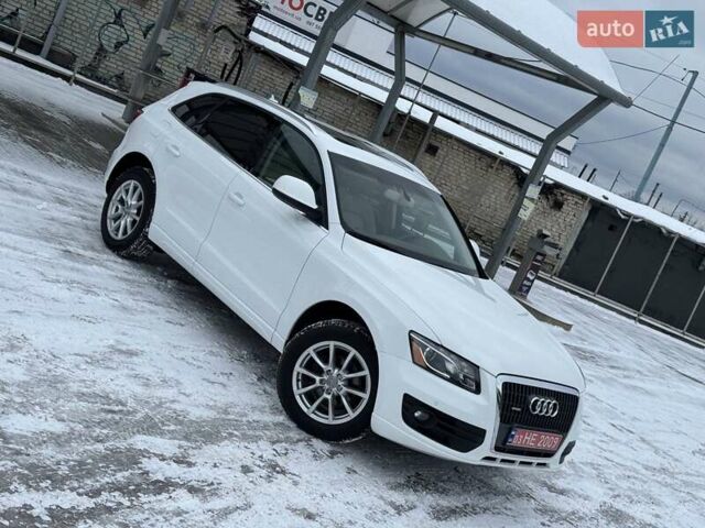 Білий Ауді Ку 5, об'ємом двигуна 2 л та пробігом 120 тис. км за 12599 $, фото 13 на Automoto.ua