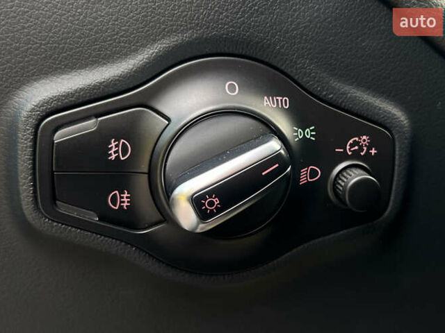 Білий Ауді Ку 5, об'ємом двигуна 1.98 л та пробігом 158 тис. км за 14750 $, фото 16 на Automoto.ua