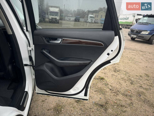 Белый Ауди Ку 5, объемом двигателя 1.98 л и пробегом 220 тыс. км за 7300 $, фото 44 на Automoto.ua