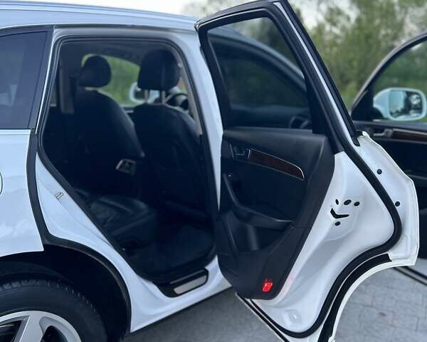 Белый Ауди Ку 5, объемом двигателя 1.98 л и пробегом 170 тыс. км за 13900 $, фото 31 на Automoto.ua