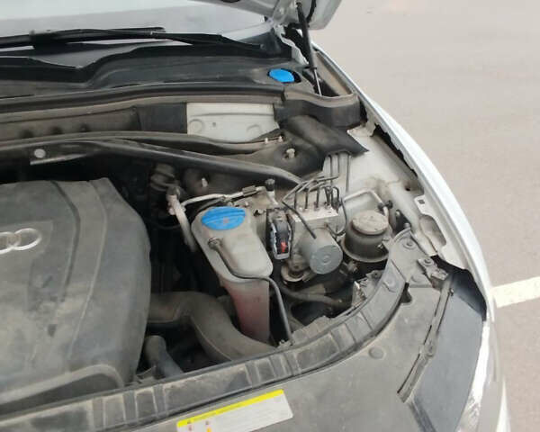 Белый Ауди Ку 5, объемом двигателя 1.97 л и пробегом 210 тыс. км за 17500 $, фото 26 на Automoto.ua
