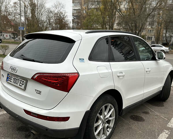 Білий Ауді Ку 5, об'ємом двигуна 1.98 л та пробігом 183 тис. км за 12500 $, фото 2 на Automoto.ua