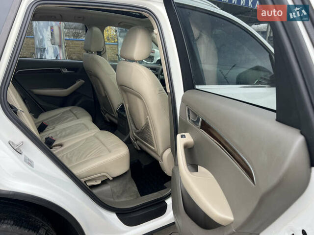 Белый Ауди Ку 5, объемом двигателя 1.98 л и пробегом 291 тыс. км за 10300 $, фото 29 на Automoto.ua